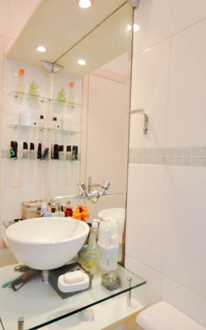 Apartamento à venda com 76m², 3 quartos e 1 vagaBanheiro