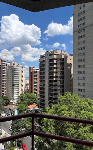 Apartamento à venda com 36m², 1 quarto e 1 vaga Apartamento à venda com 36m², 1 quarto e 1 vagaVaranda