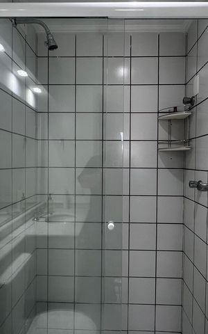 Apartamento à venda com 36m², 1 quarto e 1 vaga Apartamento à venda com 36m², 1 quarto e 1 vagaBanheiro da Suíte