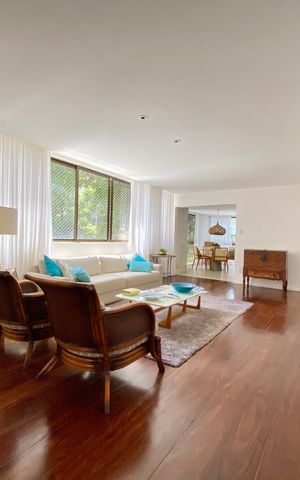 Apartamento para alugar com 384m², 4 quartos e 3 vagas Apartamento para alugar com 384m², 4 quartos e 3 vagasSala