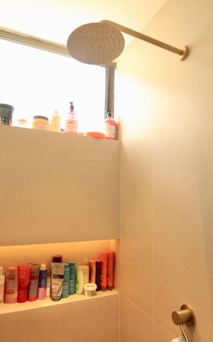 Apartamento para alugar com 384m², 4 quartos e 3 vagas Apartamento para alugar com 384m², 4 quartos e 3 vagasBanheiro da Suíte 2