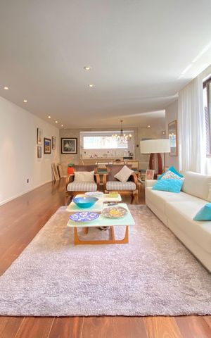 Apartamento para alugar com 384m², 4 quartos e 3 vagas Apartamento para alugar com 384m², 4 quartos e 3 vagasSala