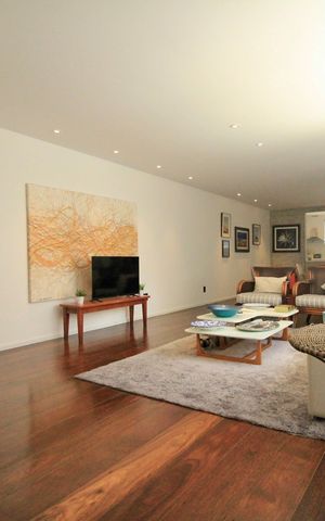 Apartamento para alugar com 384m², 4 quartos e 3 vagas Apartamento para alugar com 384m², 4 quartos e 3 vagasSala