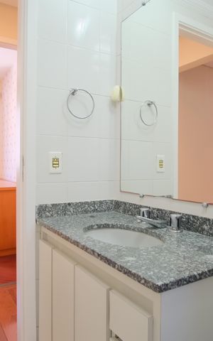 Apartamento para alugar com 100m², 2 quartos e 2 vagasBanheiro Social