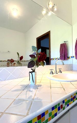 Casa de condomínio à venda com 460m², 4 quartos e 4 vagas Casa de condomínio à venda com 460m², 4 quartos e 4 vagasBanheiro da Suíte Master