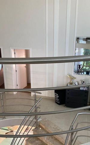 Casa de condomínio para alugar com 560m², 4 quartos e 4 vagas
