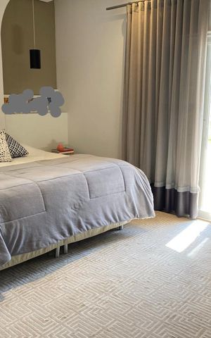 Casa de condomínio para alugar com 560m², 4 quartos e 4 vagas
