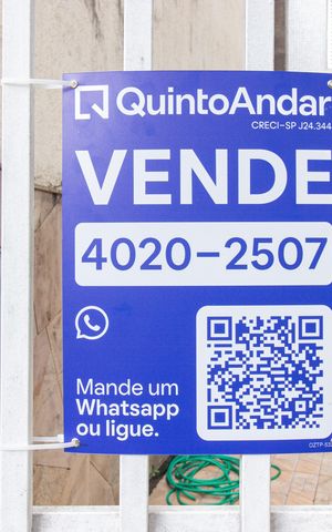 Casa à venda com 275m², 3 quartos e 3 vagas Casa à venda com 275m², 3 quartos e 3 vagasPlaca