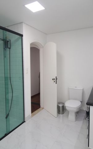 Casa à venda com 480m², 3 quartos e 2 vagasBanheiro da Suíte