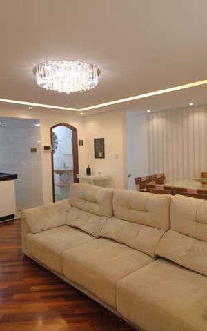 Casa à venda com 480m², 3 quartos e 2 vagasSala