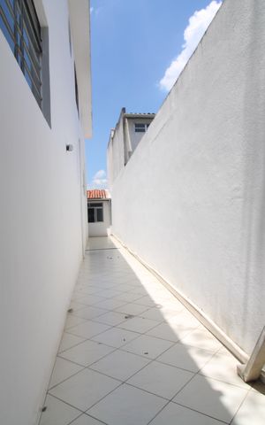 Casa à venda com 480m², 3 quartos e 2 vagasCorredor Externo