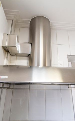 Apartamento à venda com 220m², 3 quartos e 3 vagas Apartamento à venda com 220m², 3 quartos e 3 vagasCozinha