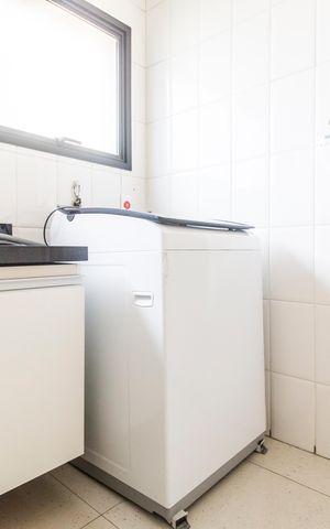 Apartamento à venda com 220m², 3 quartos e 3 vagas Apartamento à venda com 220m², 3 quartos e 3 vagasÁrea de Serviço