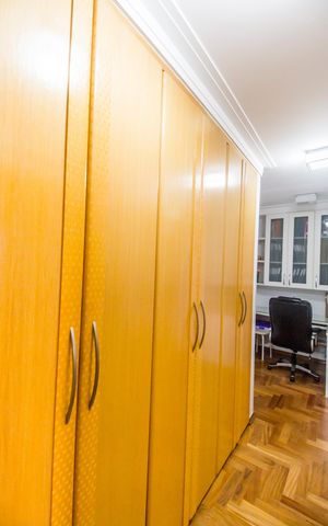 Apartamento à venda com 220m², 3 quartos e 3 vagas Apartamento à venda com 220m², 3 quartos e 3 vagasCloset da suíte 1