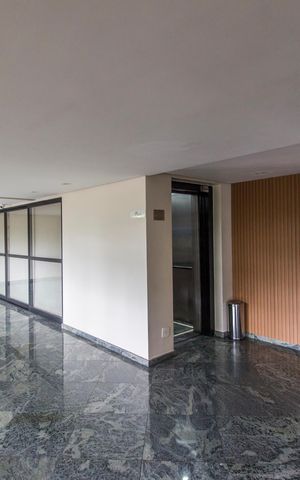 Apartamento à venda com 220m², 3 quartos e 3 vagasÁrea comum - Hall social