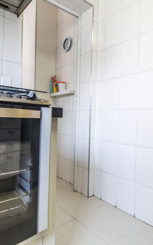 Apartamento à venda com 220m², 3 quartos e 3 vagas Apartamento à venda com 220m², 3 quartos e 3 vagasCozinha