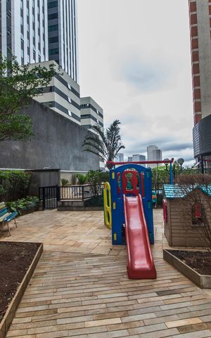 Apartamento à venda com 220m², 3 quartos e 3 vagasÁrea comum - Playground