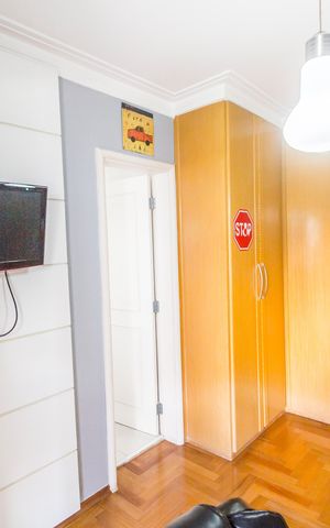 Apartamento à venda com 220m², 3 quartos e 3 vagas Apartamento à venda com 220m², 3 quartos e 3 vagasSuíte 3