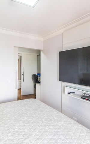 Apartamento à venda com 220m², 3 quartos e 3 vagas Apartamento à venda com 220m², 3 quartos e 3 vagasSuíte 1