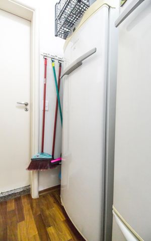 Apartamento à venda com 220m², 3 quartos e 3 vagas Apartamento à venda com 220m², 3 quartos e 3 vagasDespensa