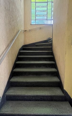 Apartamento para alugar com 45m², 2 quartos e 1 vagaEscada