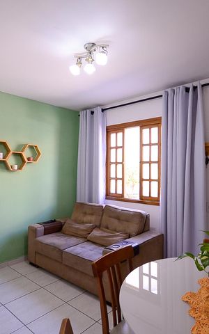Casa de condomínio à venda com 60m², 2 quartos e 1 vaga Casa de condomínio à venda com 60m², 2 quartos e 1 vagaSala