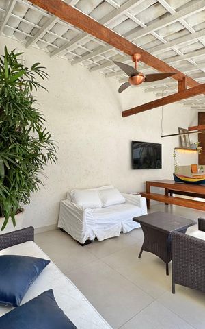 Casa de condomínio à venda com 430m², 6 quartos e 3 vagas Casa de condomínio à venda com 430m², 6 quartos e 3 vagasÁrea externa