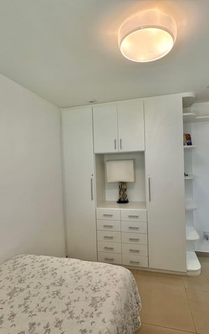 Casa de condomínio à venda com 430m², 6 quartos e 3 vagas Casa de condomínio à venda com 430m², 6 quartos e 3 vagasQuarto 3
