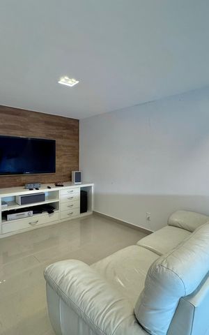 Casa de condomínio à venda com 430m², 6 quartos e 3 vagas Casa de condomínio à venda com 430m², 6 quartos e 3 vagasSala