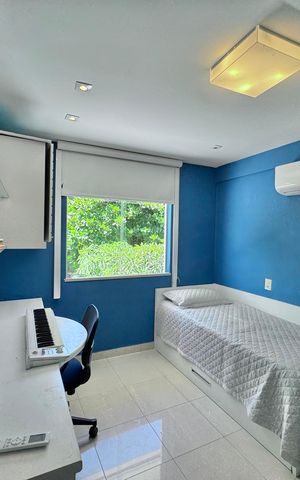 Casa de condomínio à venda com 430m², 6 quartos e 3 vagas Casa de condomínio à venda com 430m², 6 quartos e 3 vagasQuarto 2