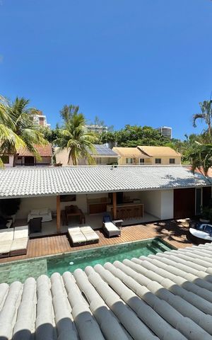 Casa de condomínio à venda com 430m², 6 quartos e 3 vagas Casa de condomínio à venda com 430m², 6 quartos e 3 vagasSuíte 3 - Vista