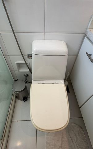Casa de condomínio à venda com 430m², 6 quartos e 3 vagas Casa de condomínio à venda com 430m², 6 quartos e 3 vagasSuíte 3 - Banheiro