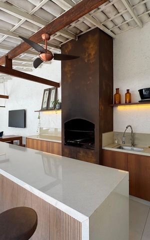 Casa de condomínio à venda com 430m², 6 quartos e 3 vagas Casa de condomínio à venda com 430m², 6 quartos e 3 vagasÁrea externa