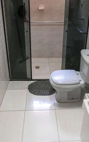 Casa à venda com 248m², 4 quartos e 2 vagasBanheiro 1