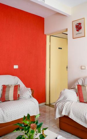Casa à venda com 248m², 4 quartos e 2 vagasSala 1