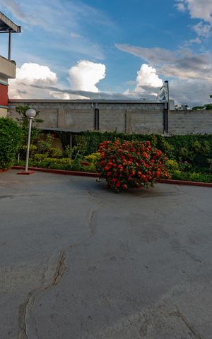 Casa à venda com 161m², 3 quartos e 4 vagas Casa à venda com 161m², 3 quartos e 4 vagasJardim - Quintal