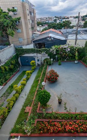 Casa à venda com 161m², 3 quartos e 4 vagas Casa à venda com 161m², 3 quartos e 4 vagasJardim - Quintal
