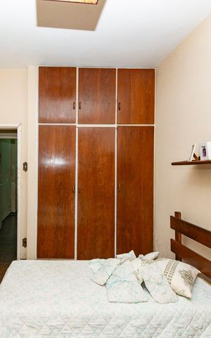 Casa à venda com 161m², 3 quartos e 4 vagas Casa à venda com 161m², 3 quartos e 4 vagasQuarto 2