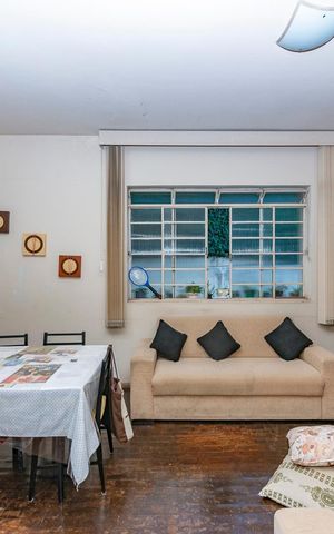 Casa à venda com 161m², 3 quartos e 4 vagas Casa à venda com 161m², 3 quartos e 4 vagasSala 1