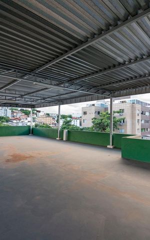 Casa à venda com 161m², 3 quartos e 4 vagas Casa à venda com 161m², 3 quartos e 4 vagasTerraço