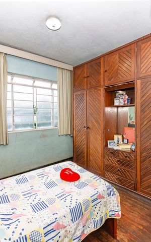 Casa à venda com 161m², 3 quartos e 4 vagas Casa à venda com 161m², 3 quartos e 4 vagasQuarto 3