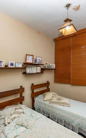 Casa à venda com 161m², 3 quartos e 4 vagas Casa à venda com 161m², 3 quartos e 4 vagasQuarto 2
