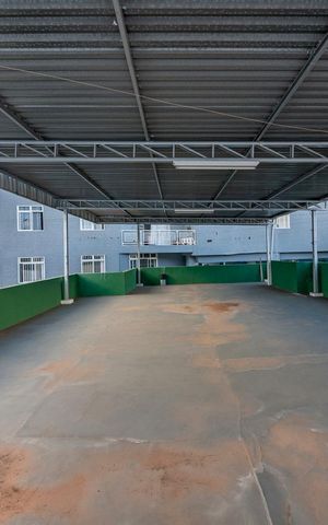 Casa à venda com 161m², 3 quartos e 4 vagas Casa à venda com 161m², 3 quartos e 4 vagasTerraço