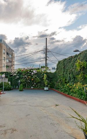 Casa à venda com 161m², 3 quartos e 4 vagas Casa à venda com 161m², 3 quartos e 4 vagasJardim - Quintal