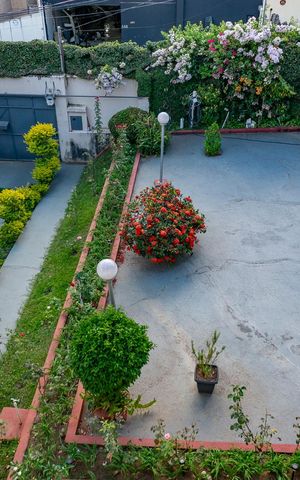 Casa à venda com 161m², 3 quartos e 4 vagas Casa à venda com 161m², 3 quartos e 4 vagasJardim - Quintal