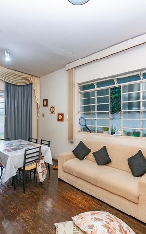 Casa à venda com 161m², 3 quartos e 4 vagas Casa à venda com 161m², 3 quartos e 4 vagasSala 1