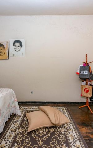 Casa à venda com 161m², 3 quartos e 4 vagas Casa à venda com 161m², 3 quartos e 4 vagasSuíte