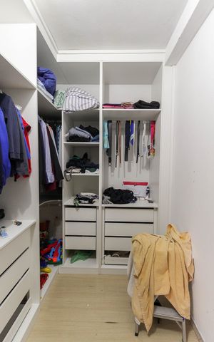 Casa à venda com 228m², 4 quartos e 1 vaga Casa à venda com 228m², 4 quartos e 1 vagaCloset do Quarto 2