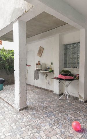 Casa à venda com 228m², 4 quartos e 1 vaga Casa à venda com 228m², 4 quartos e 1 vagaÁrea Externa