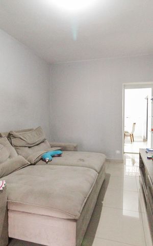 Casa à venda com 228m², 4 quartos e 1 vaga Casa à venda com 228m², 4 quartos e 1 vagaSala